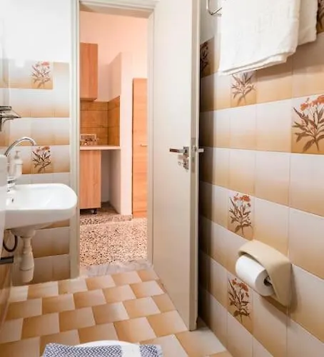 Garden N3 بيت للعطل أرخانجلوس